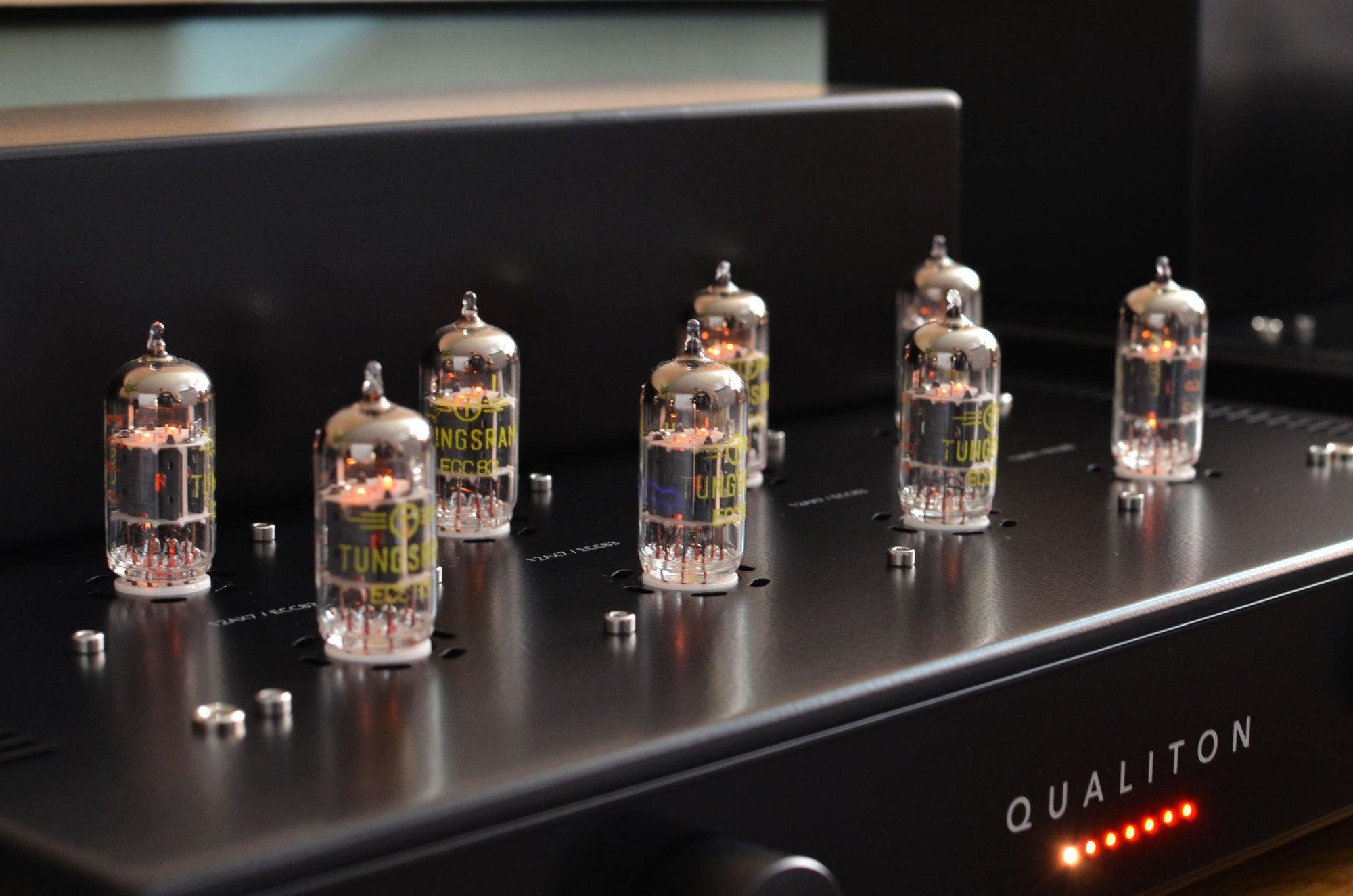 Qualiton C200 Vacuum Tube Preamplifier
