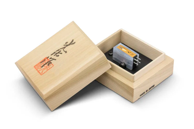 Koetsu Blue Lace MC Phono Cartridge