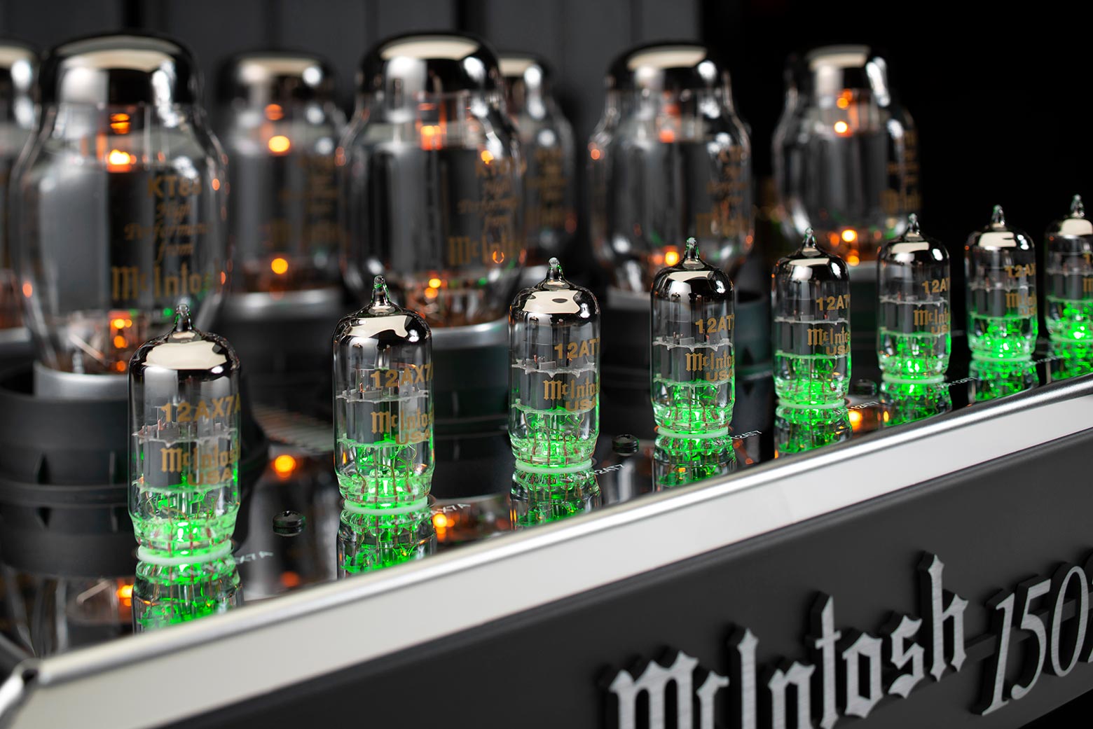 McIntosh MC1502 2-Channel Vacuum Tube Amplifier