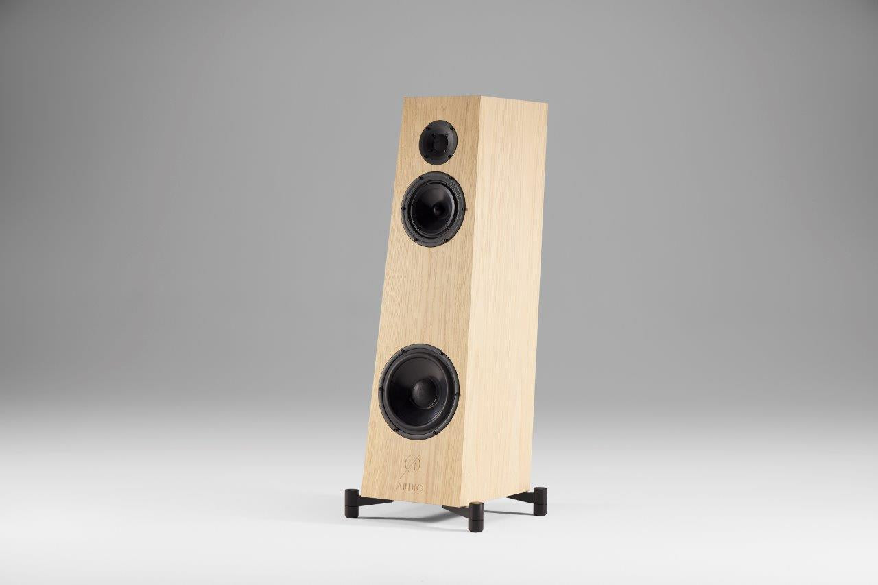 Ø Audio Frigg 02