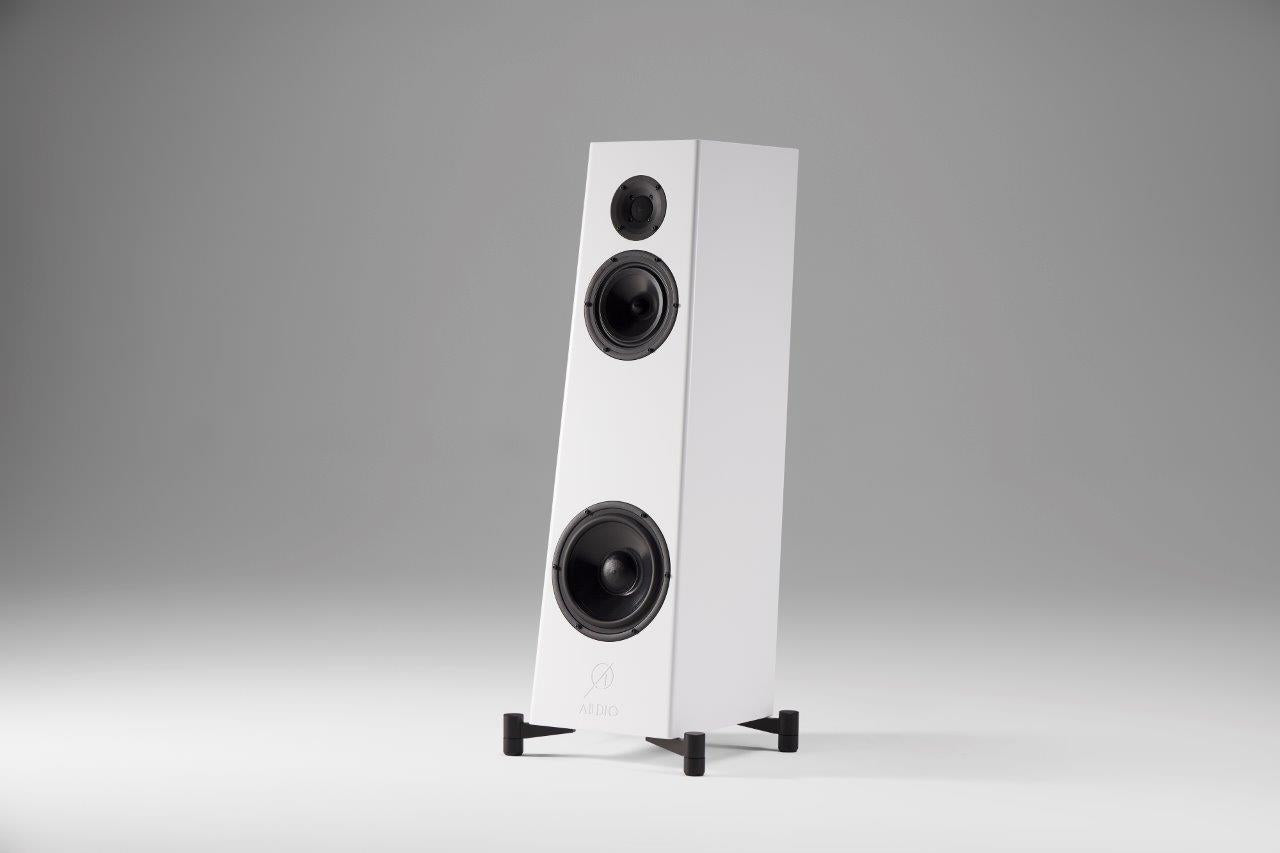 Ø Audio Frigg 02