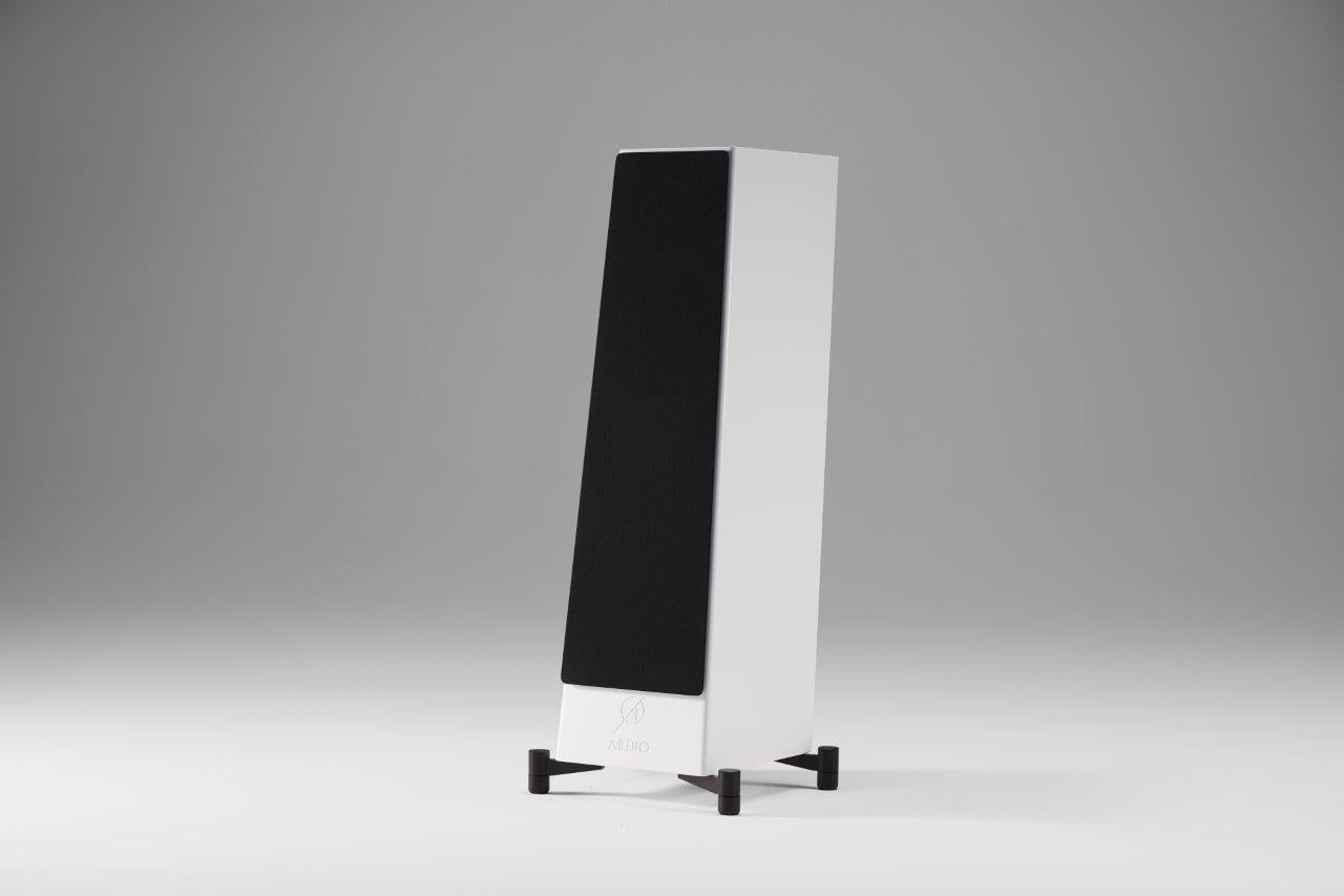 Ø Audio Frigg 02