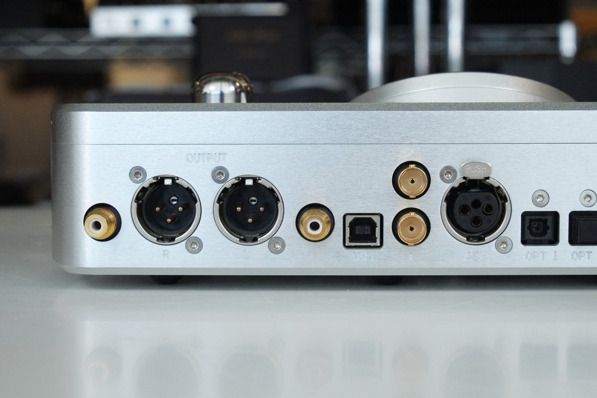 chord electronics dave dac back right detail
