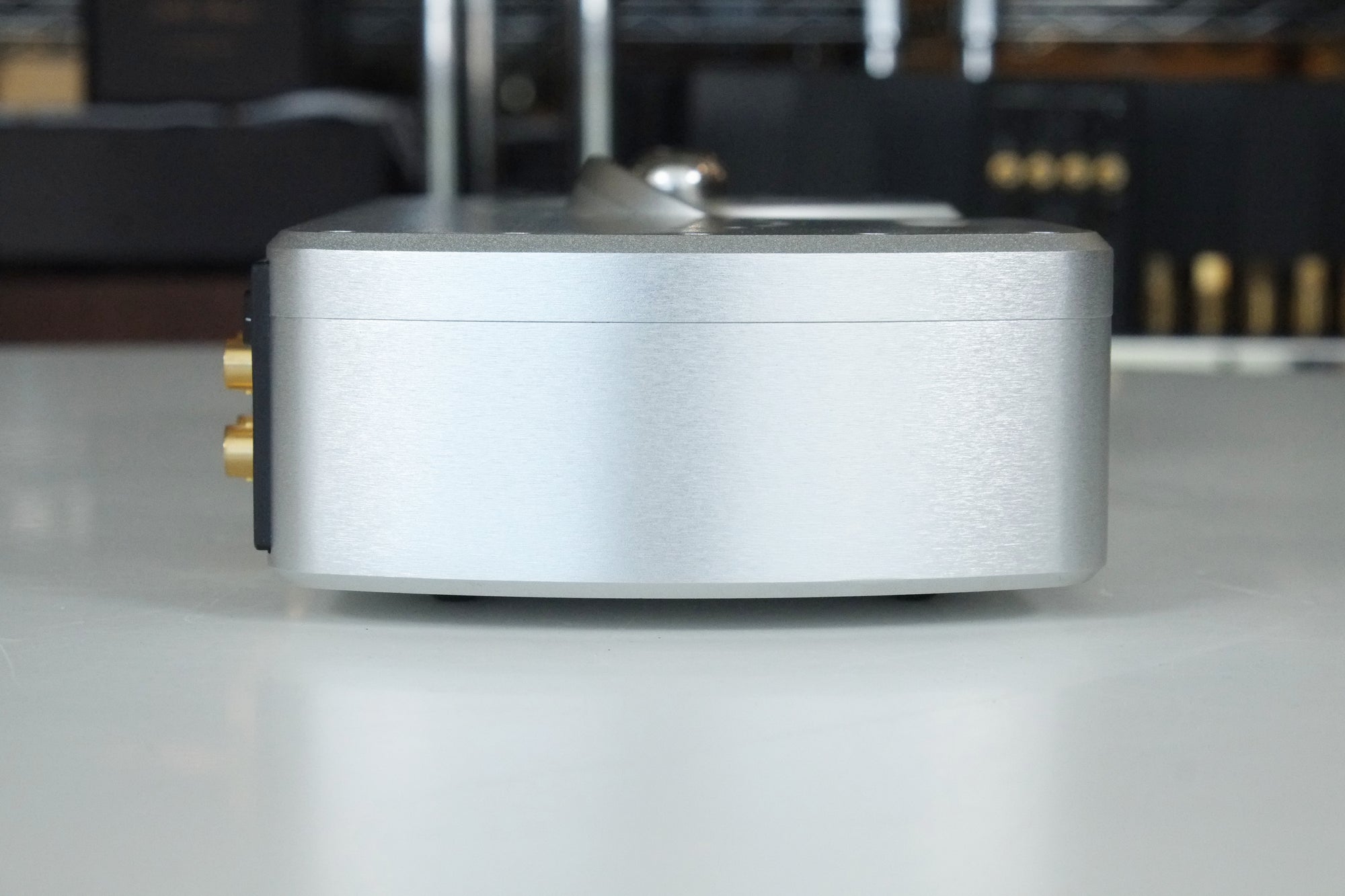 chord electronics dave dac side left