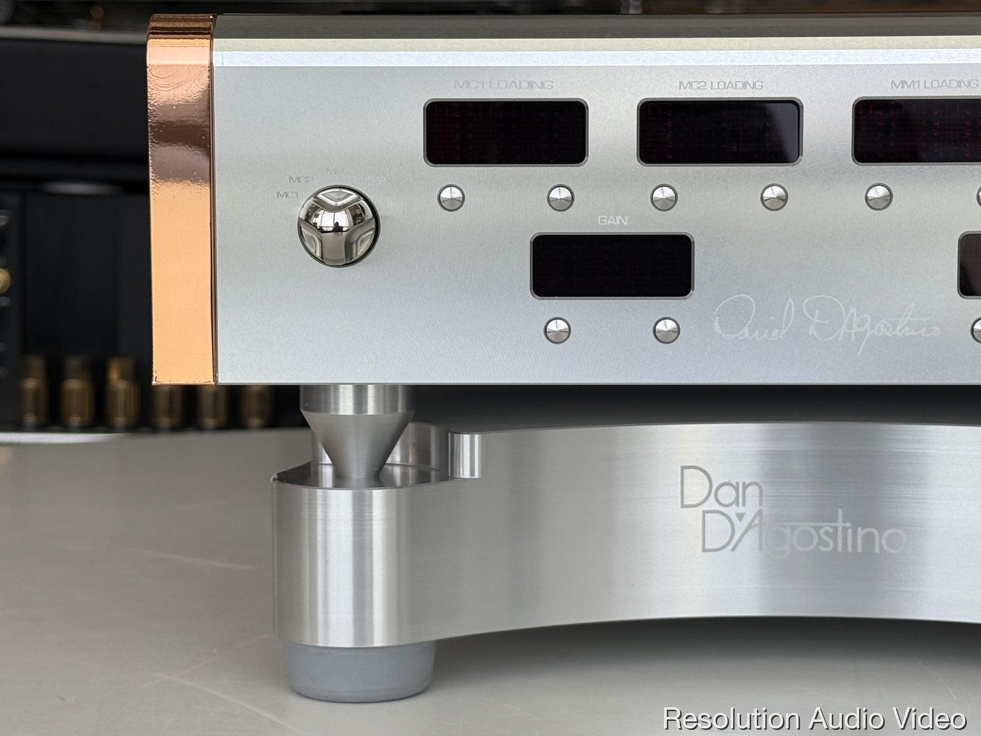 Dan D'Agostino Momentum Phonostage Phono Preamplifier with Original Case