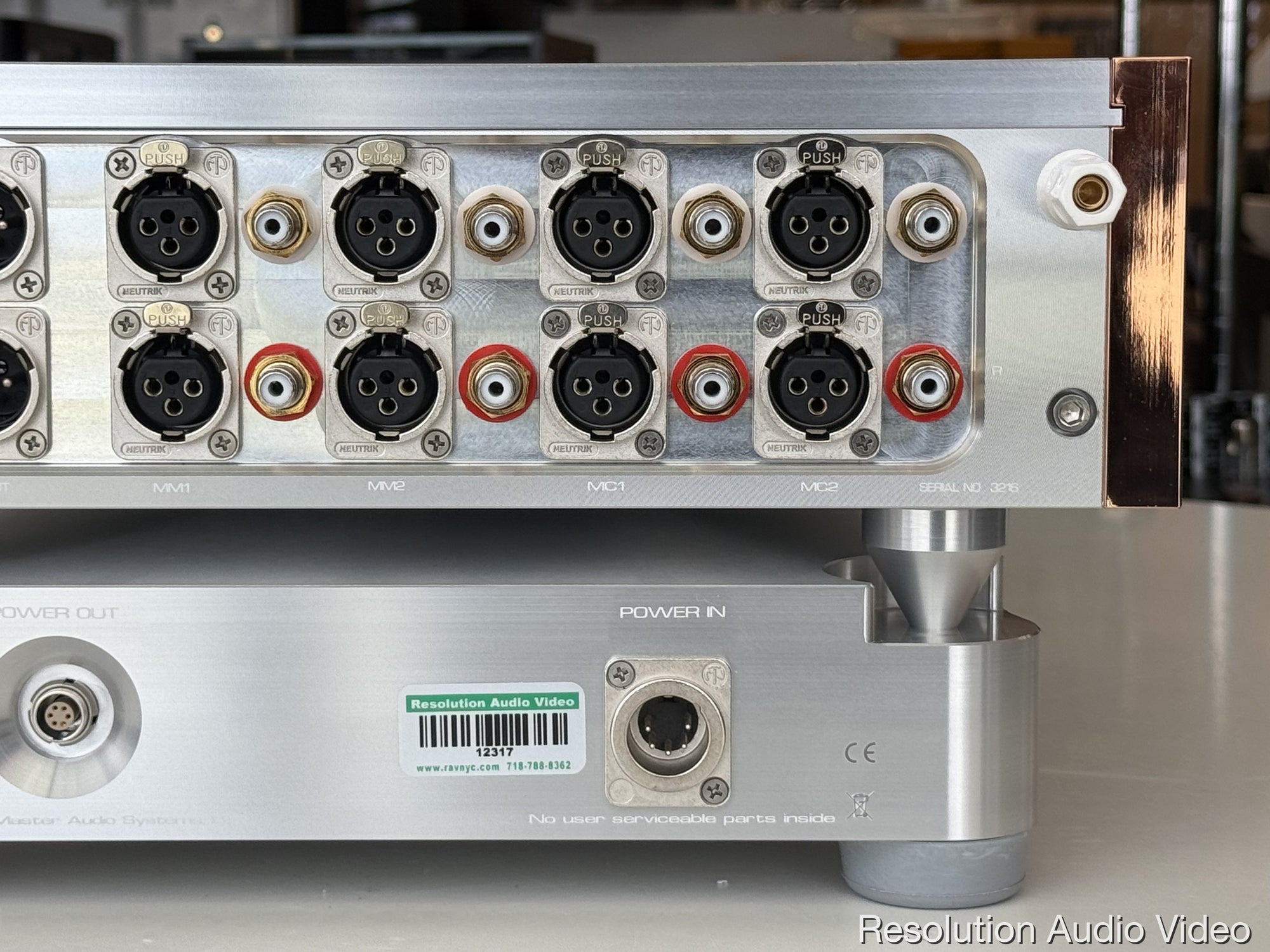 Dan D'Agostino Momentum Phonostage Phono Preamplifier with Original Case