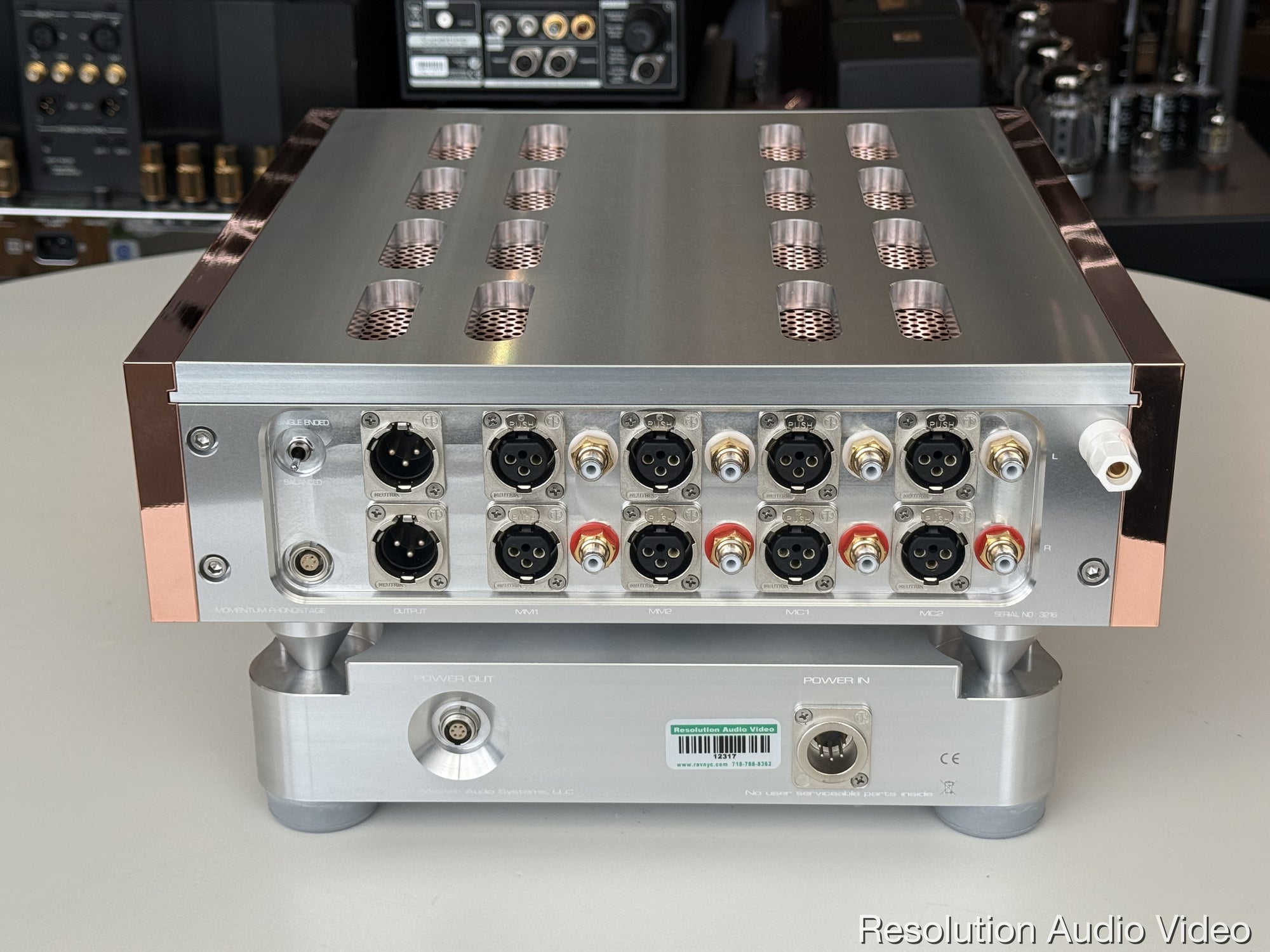 Dan D'Agostino Momentum Phonostage Phono Preamplifier with Original Case