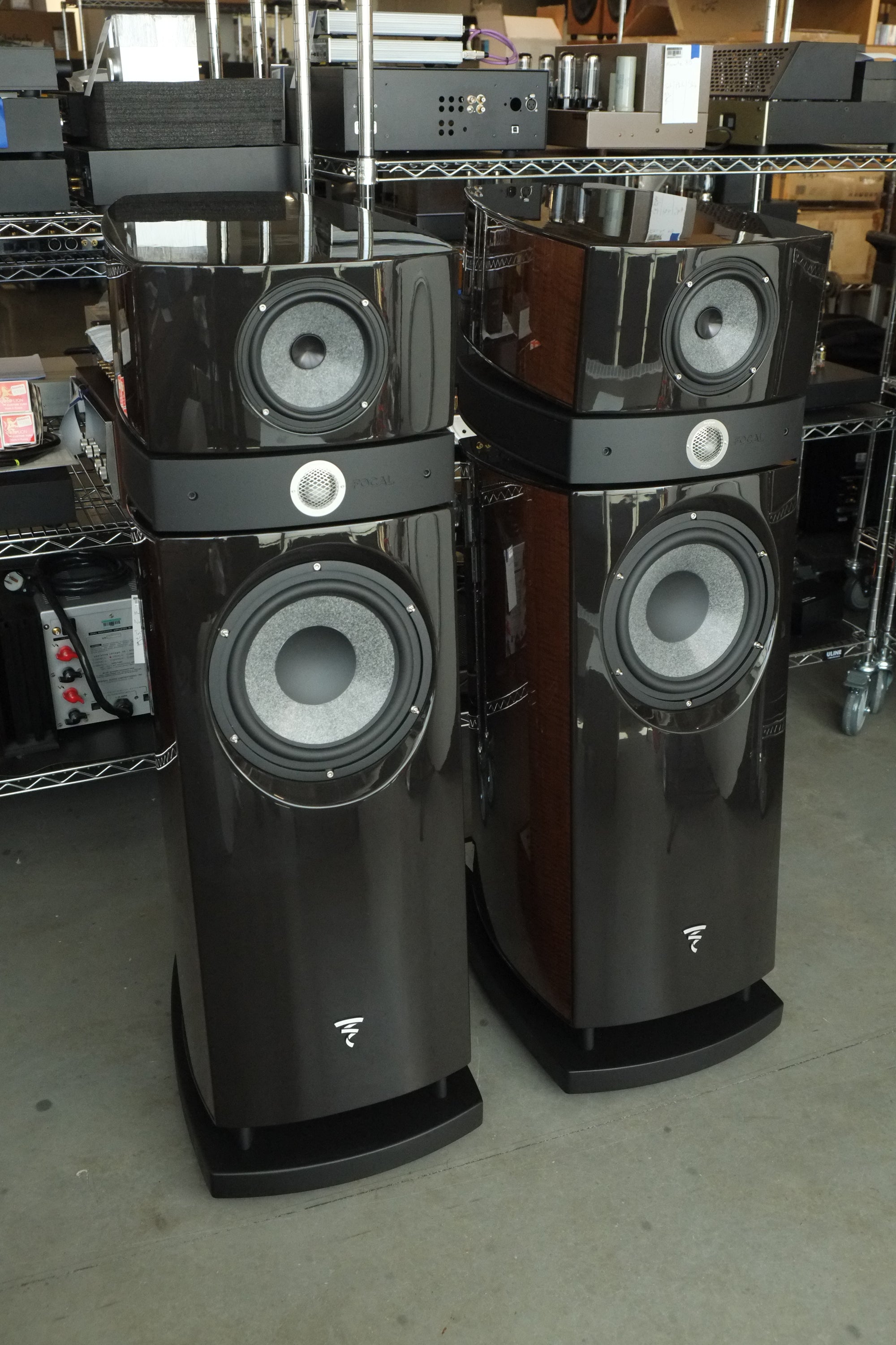 focal scala utopia evo front side angle