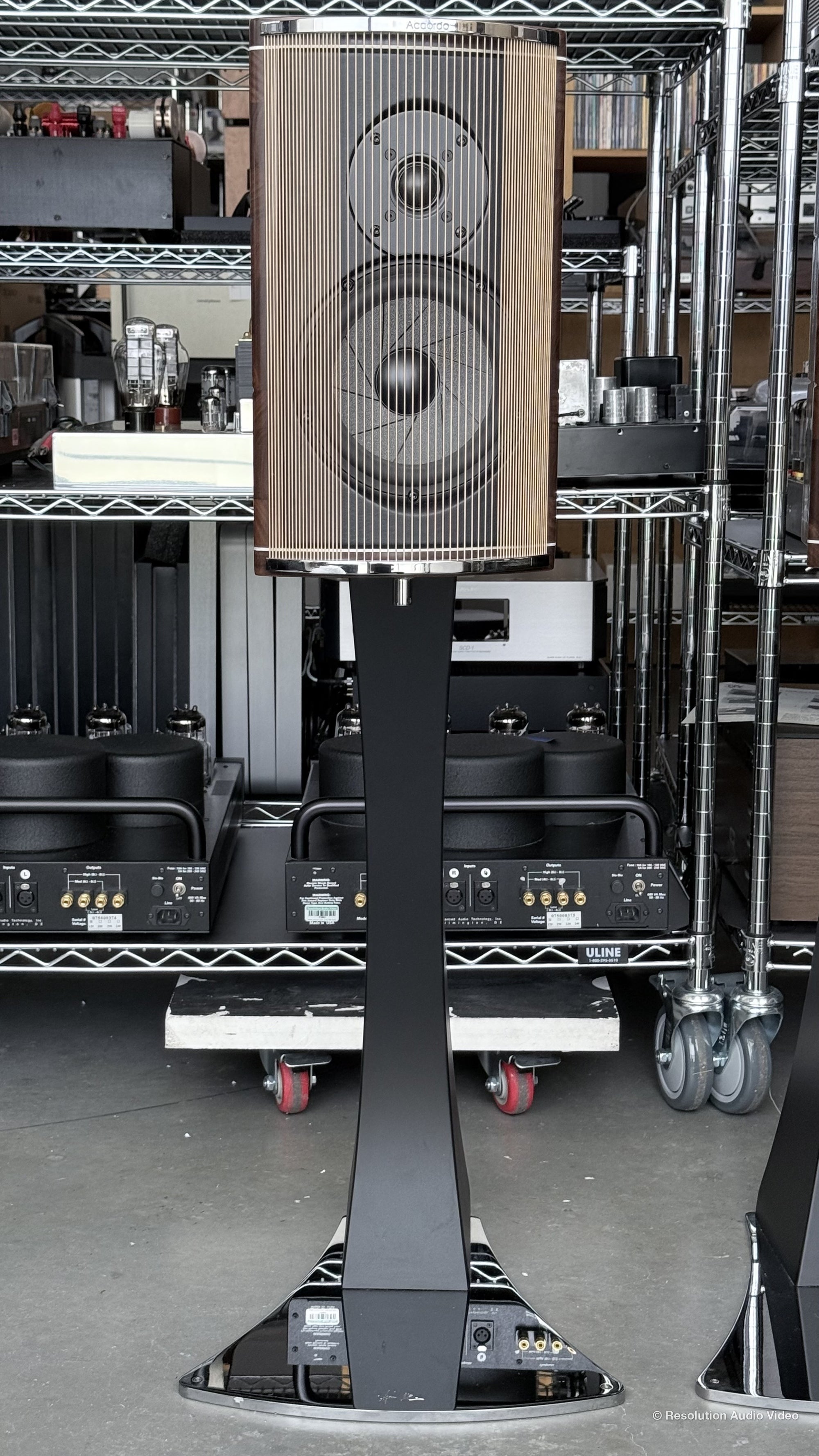 Pre-Owned Franco Serblin Accordo 'Goldberg' Bookshelf Speakers with Stands