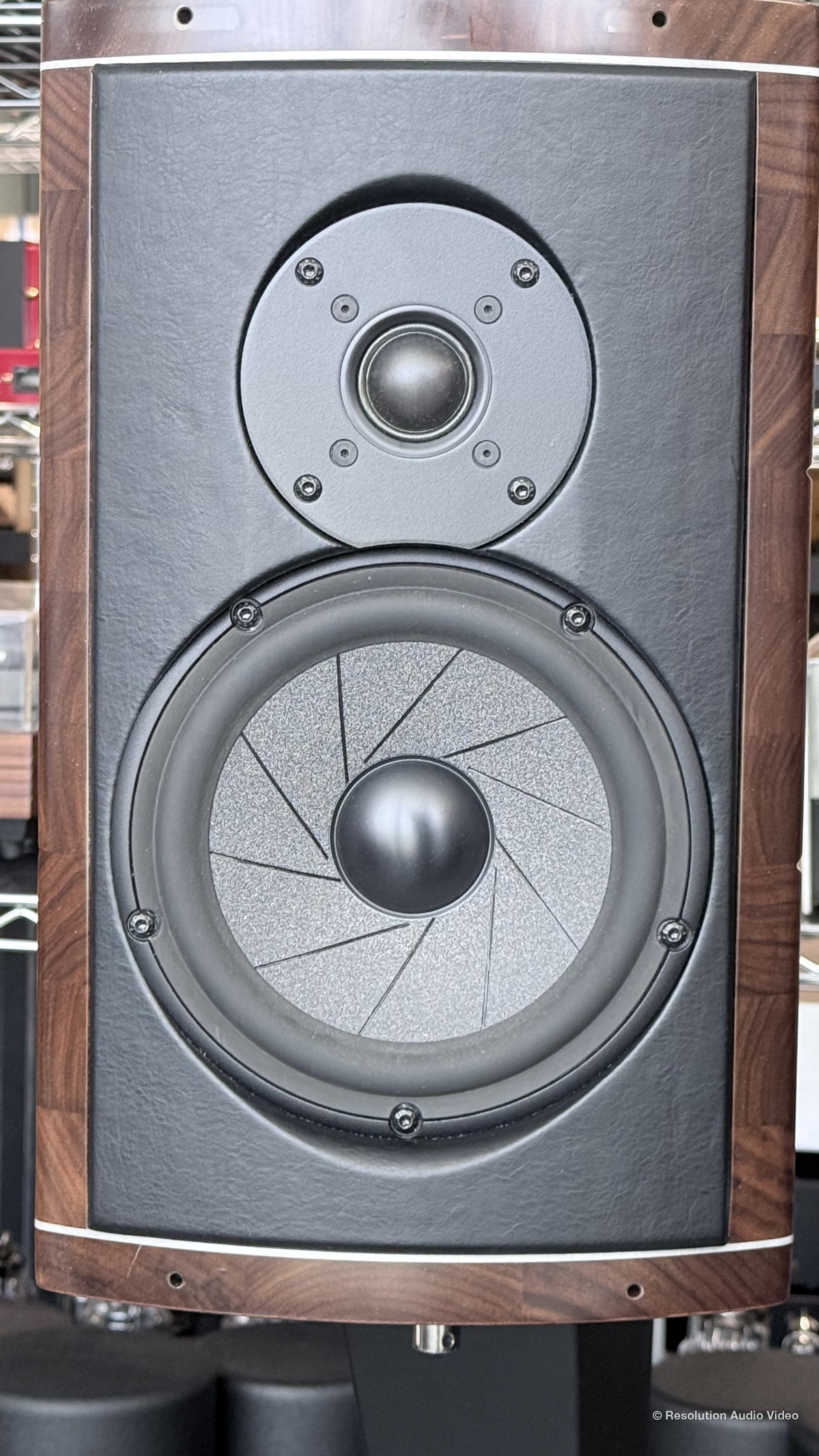 Pre-Owned Franco Serblin Accordo 'Goldberg' Bookshelf Speakers with Stands