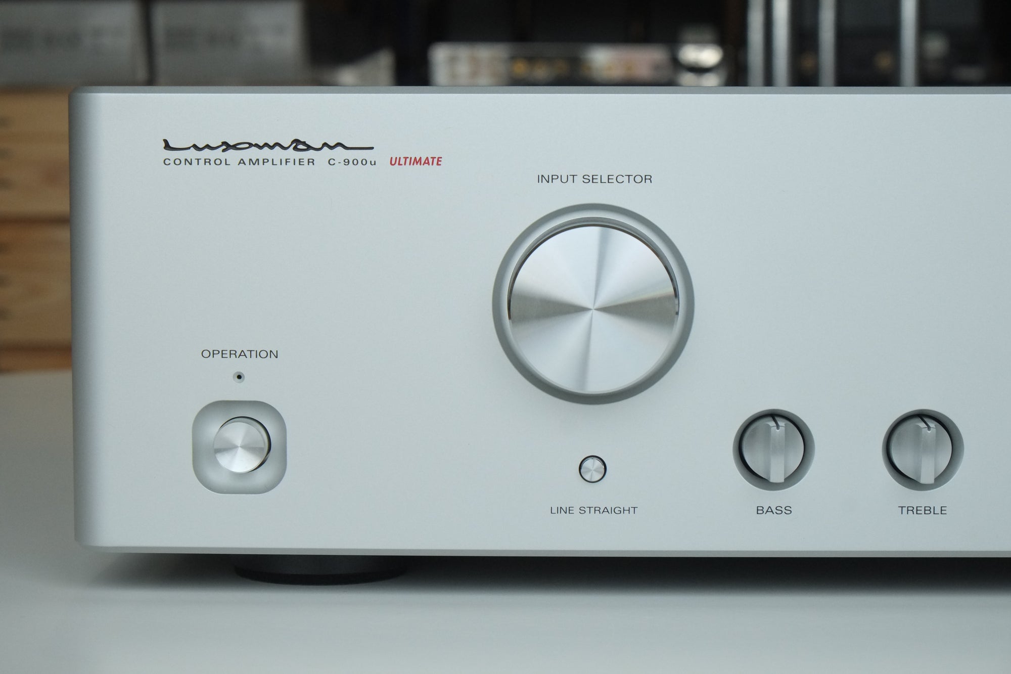 luxman c900u stereo preamplifier front left