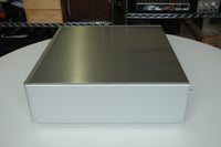 luxman c900u stereo preamplifier top right angle