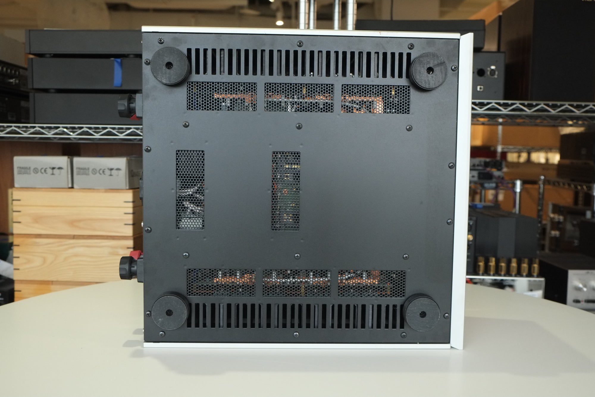 luxman m10x bottom