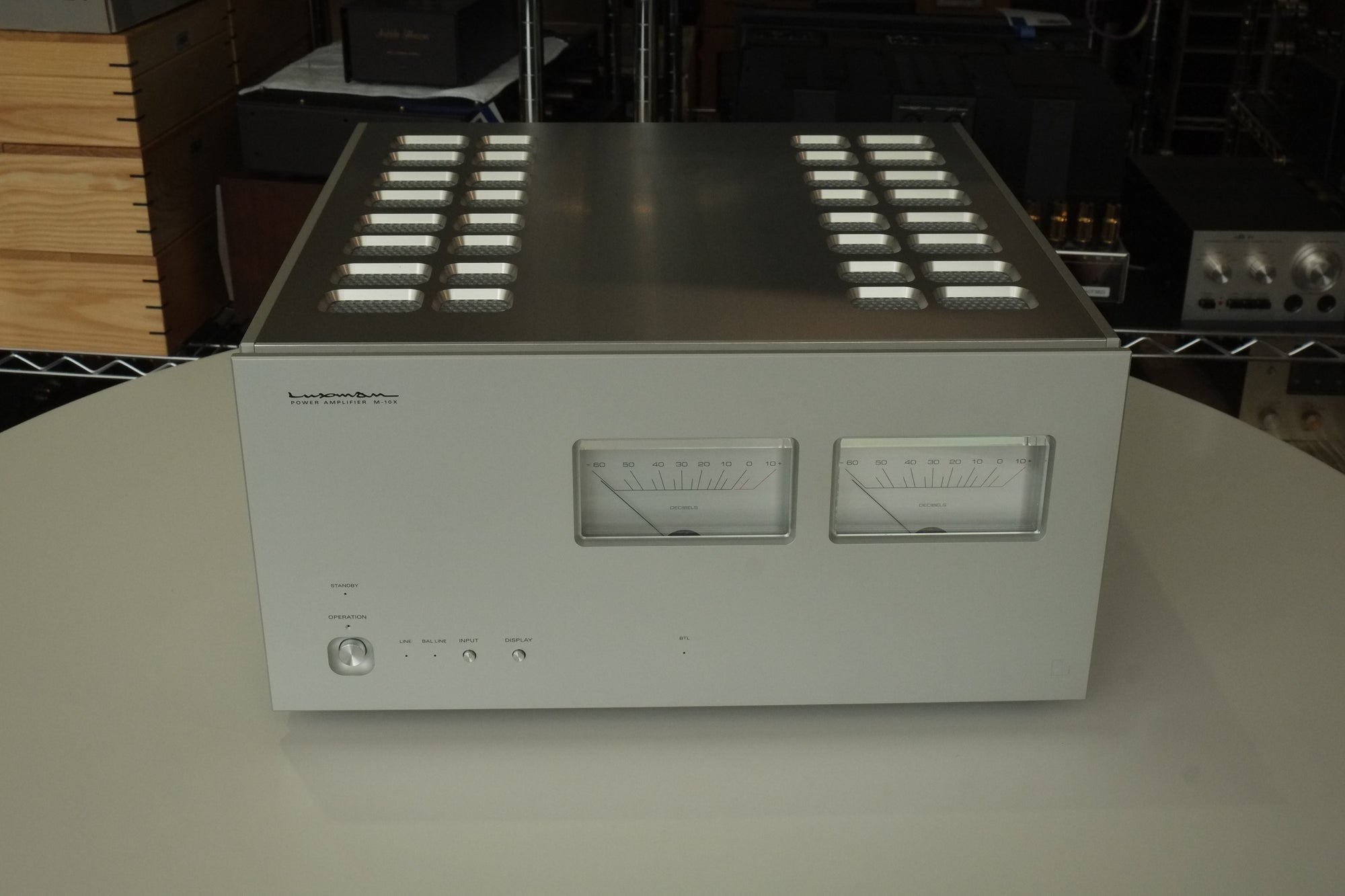 luxman m10x front angle