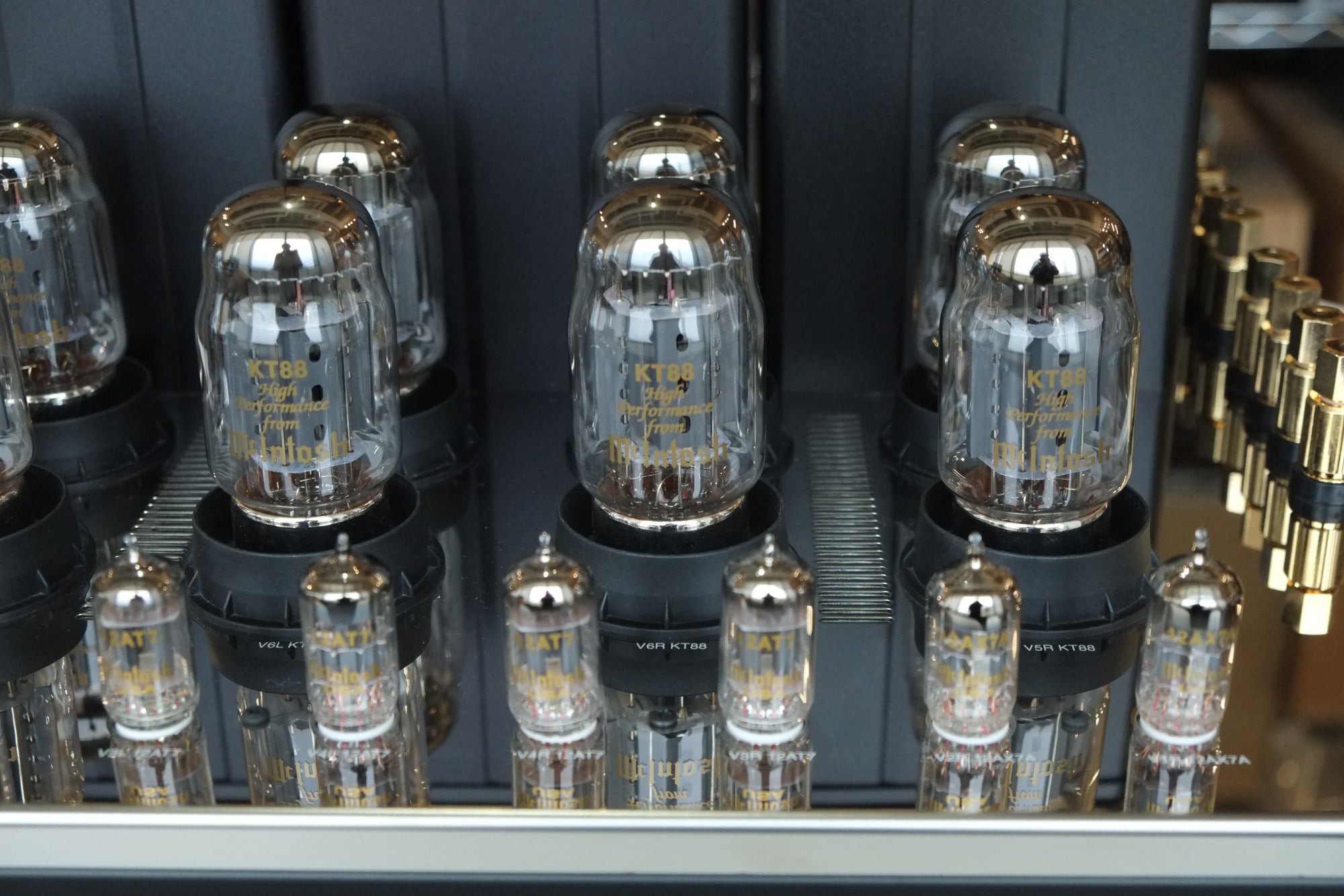 mcintosh mc1502 tube power amplifier tube detail 2