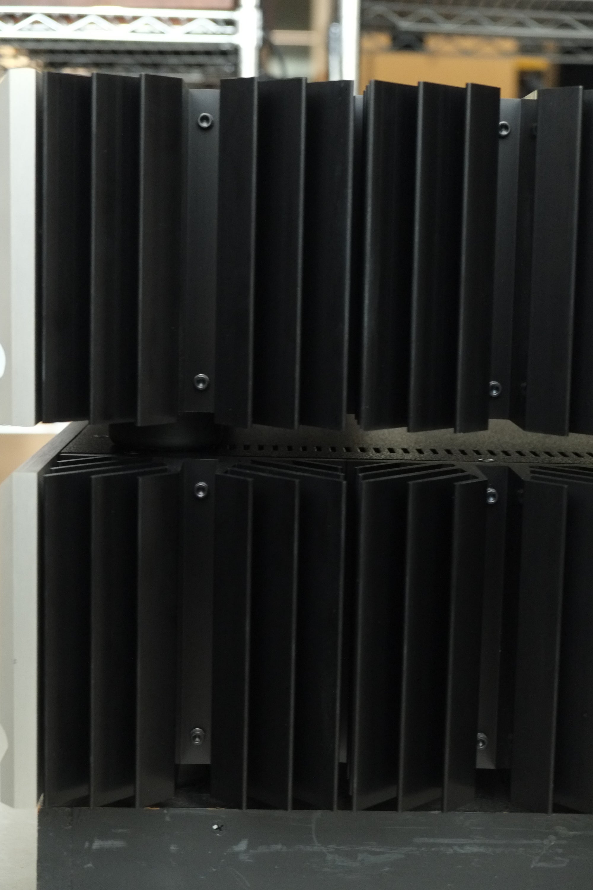 pass labs xa 60.8 monoblock power amplifiers heat sink detail