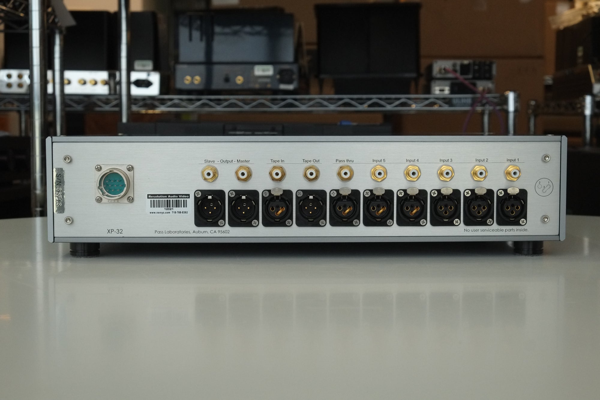 pass labs xp 32 preamplifier back 4