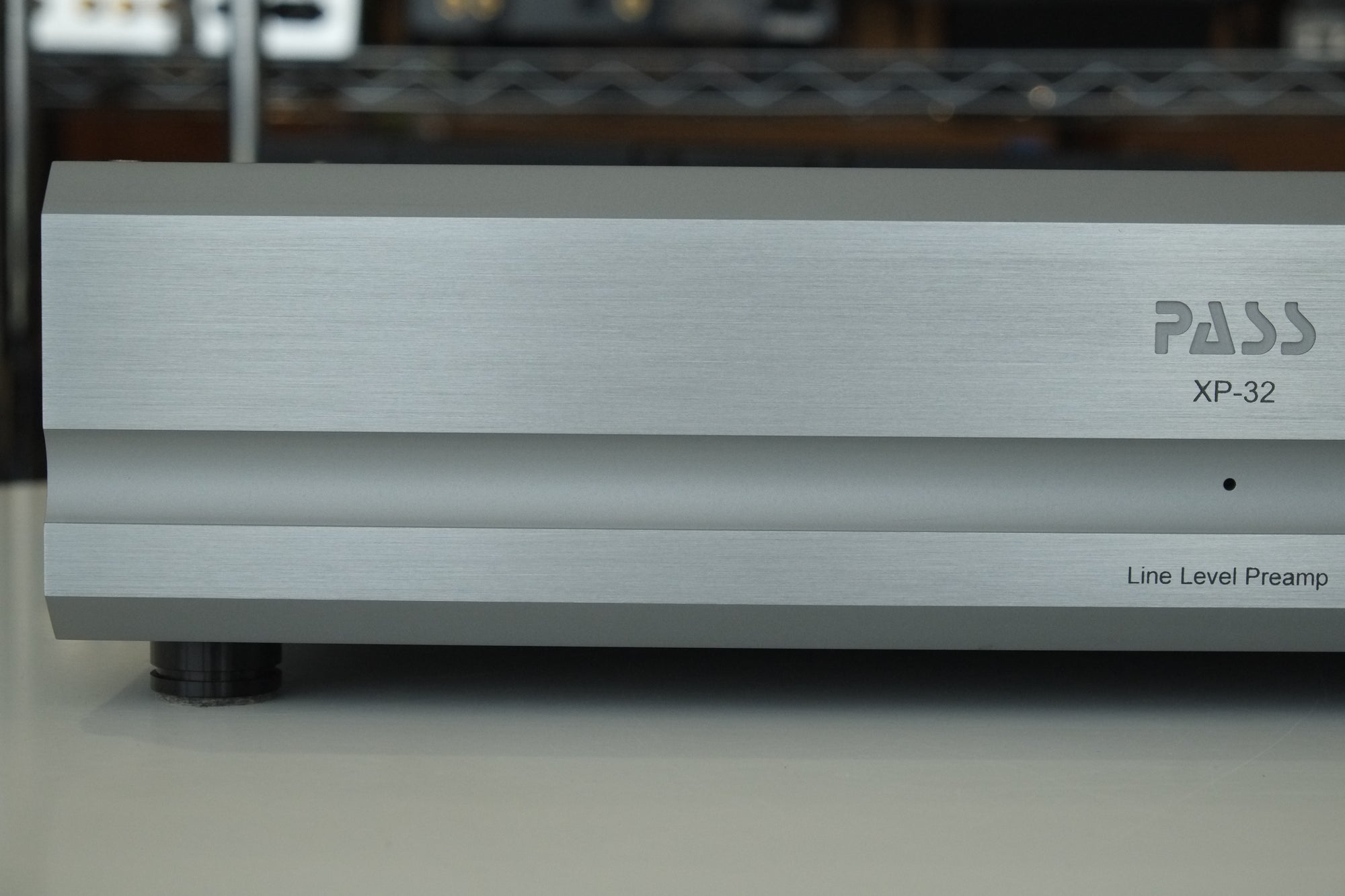 pass labs xp 32 preamplifier front detail 4