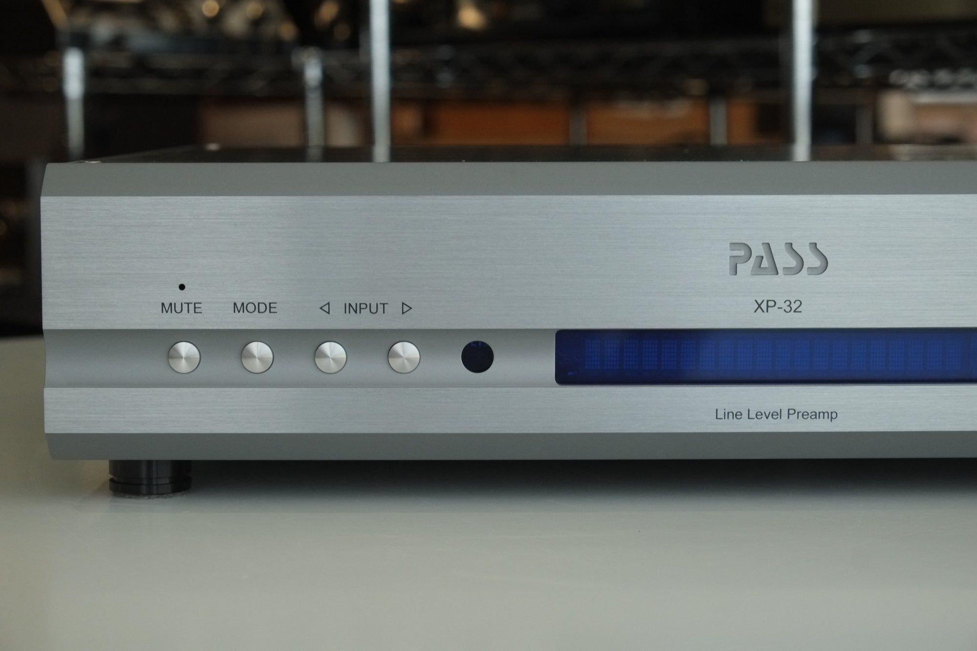 pass labs xp 32 preamplifier front detail