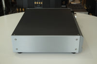 pass labs xp 32 preamplifier left side