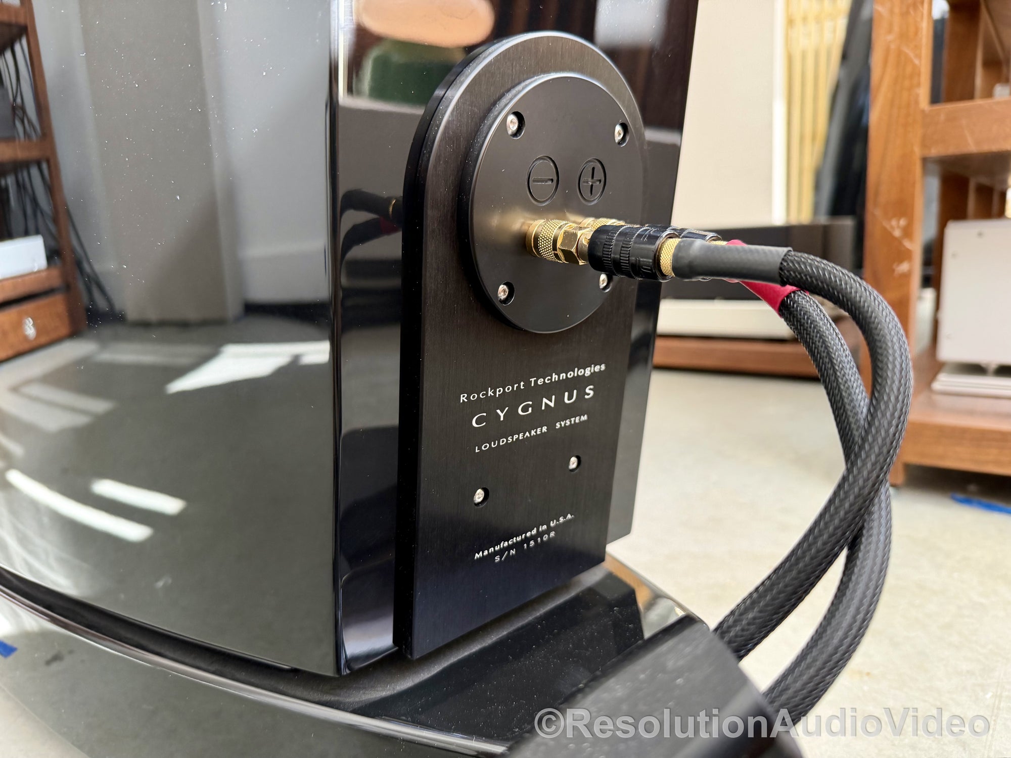 Pre-Owned Rockport Technologies Cygnus Loudspeakers — Black