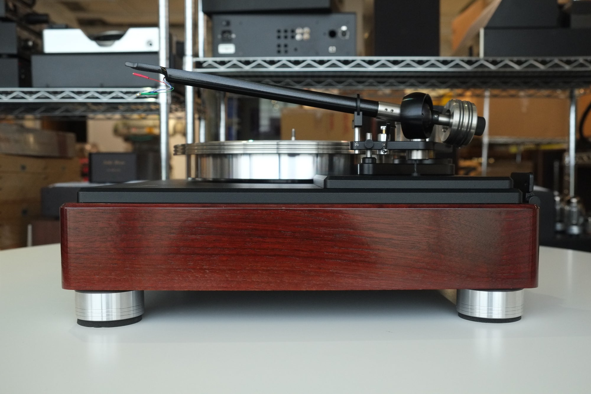 vpi hw 40 limited edition 40th anniversary direct drive turntable fatboy 12 inch tonearm right side